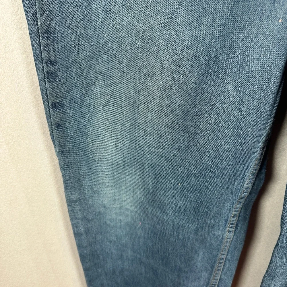 VTG Levi's 550 Relaxed Fit Jeans Mens 32x34 Blue Medium Wash Denim Made in USA